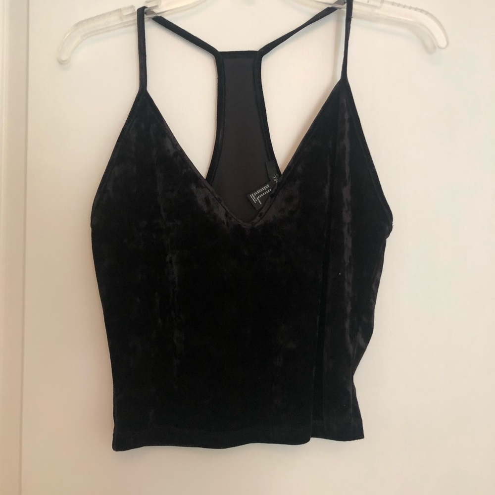 Black crop top